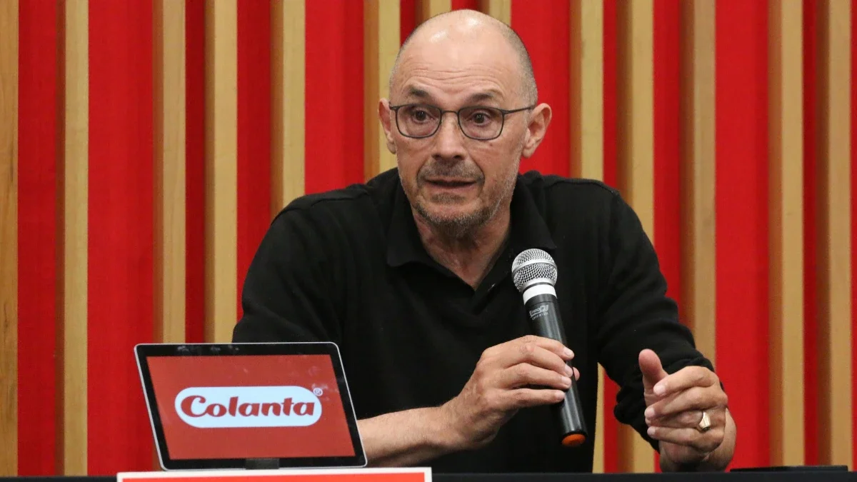 Alfredo-Arias-se-va-de-SantaFe