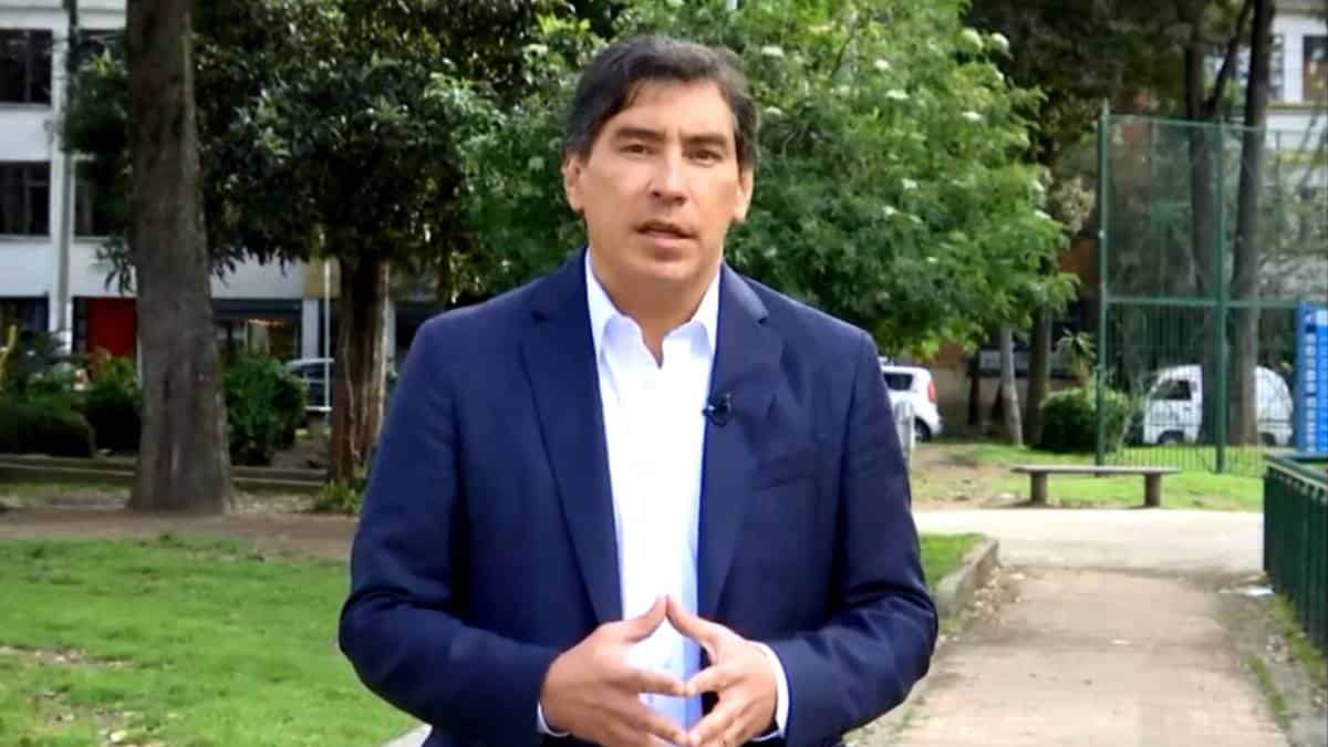 Veo con tristeza la posición del magistrado Reyes: Álvaro Hernán Prada