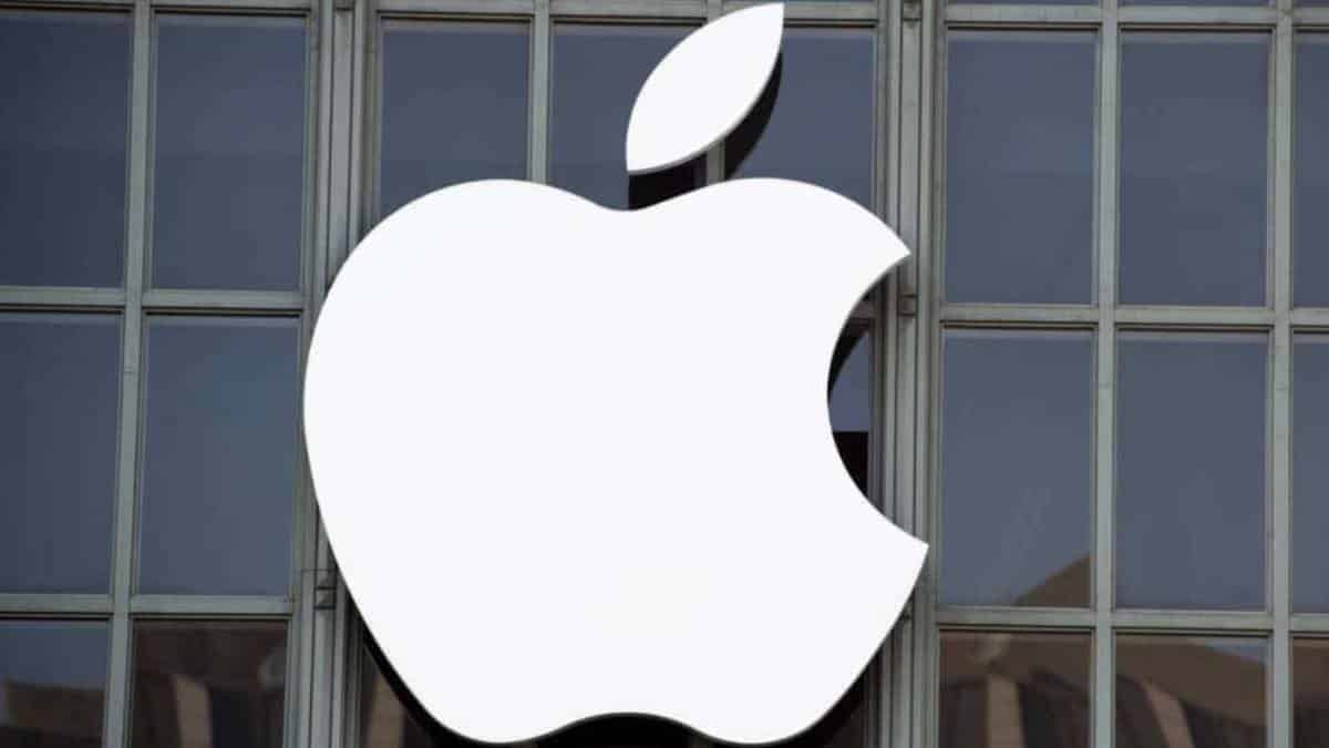 Acusan a Apple de competencia desleal en distribución de música