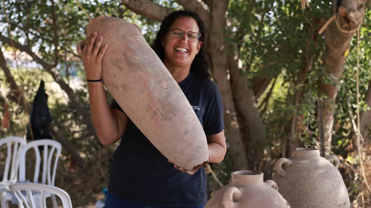 Descubren gigantesco complejo de producción de vino en Israel