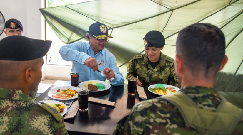 Así fue la visita de Petro a los militares en Tolemaida
