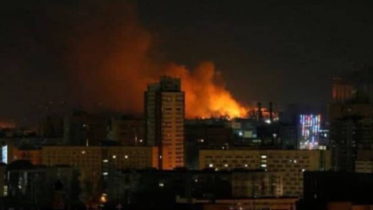 Reportan explosiones y disparos en el tercer día de invasión rusa