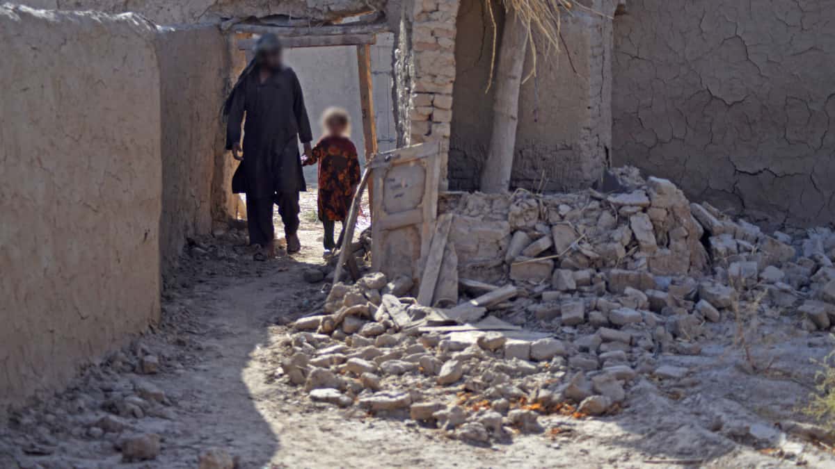 Atentado suicida en mezquita chiita en Afganistán