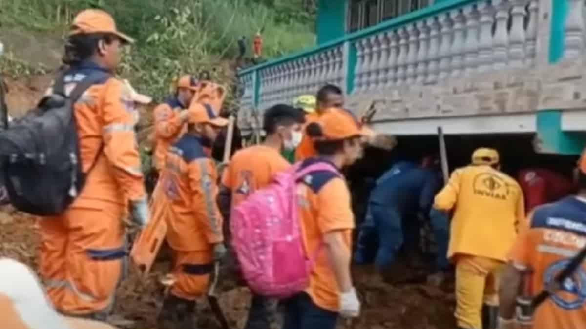 Aumentan a diez los muertos por deslizamiento de tierra Mallama, Nariño