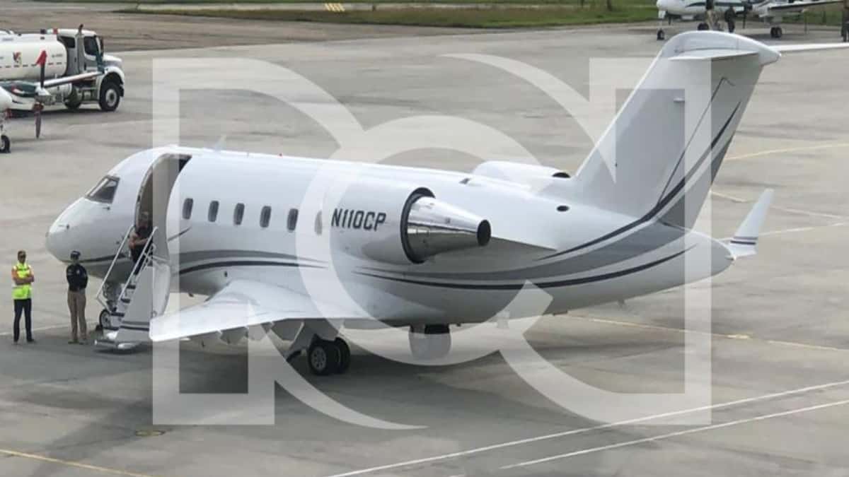 Fotos de Otoniel al interior del avión que lo llevó extraditado