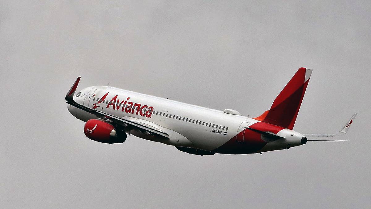 Avianca ofrece reincorporar a 100 aviadores que abandonaron la aerolínea tras huelga del 2017