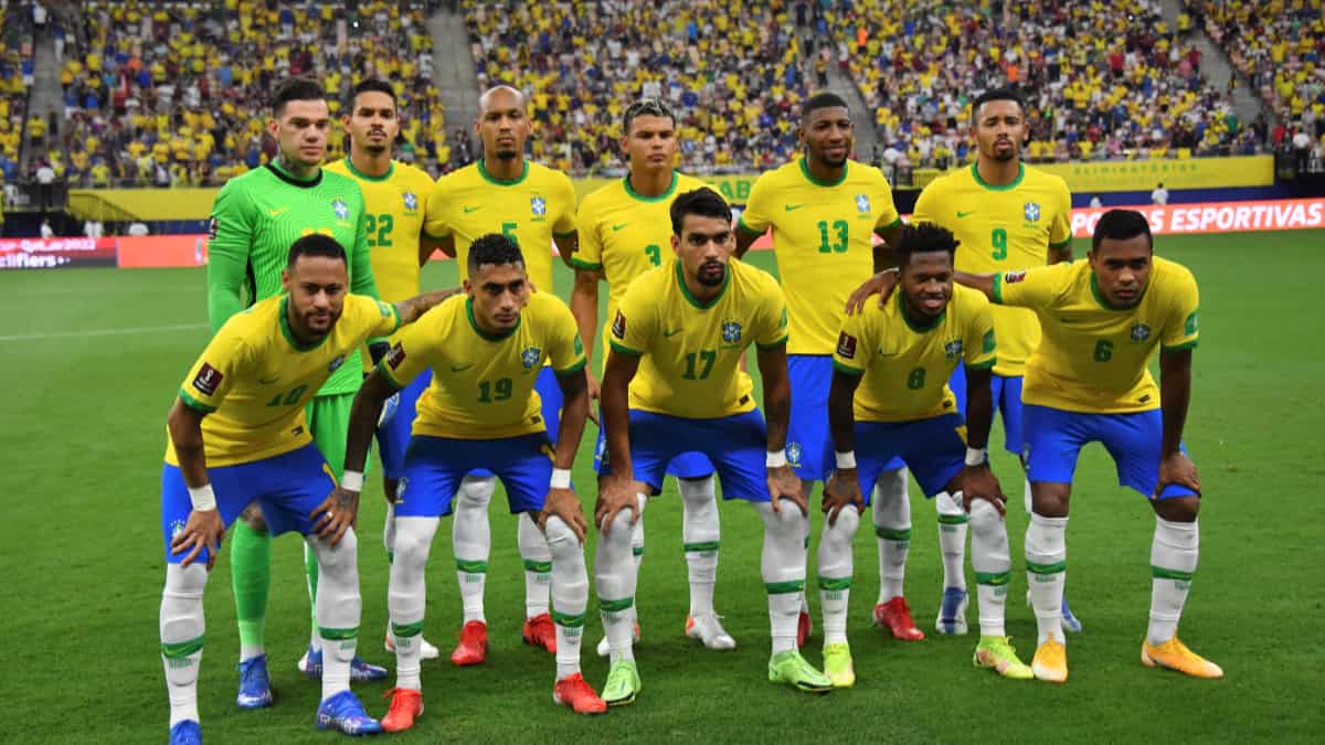 así formaría Brasil ante Colombia