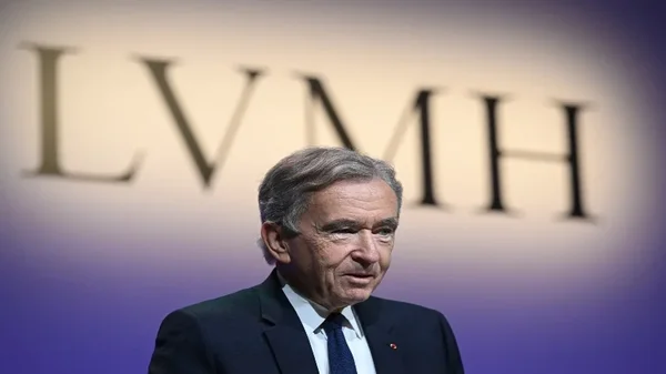 Bernard Arnault: el hombre más rico del mundo entrena a sus hijos en los negocios Bernard Arnault: el hombre más rico del mundo entrena a sus hijos en los negocios