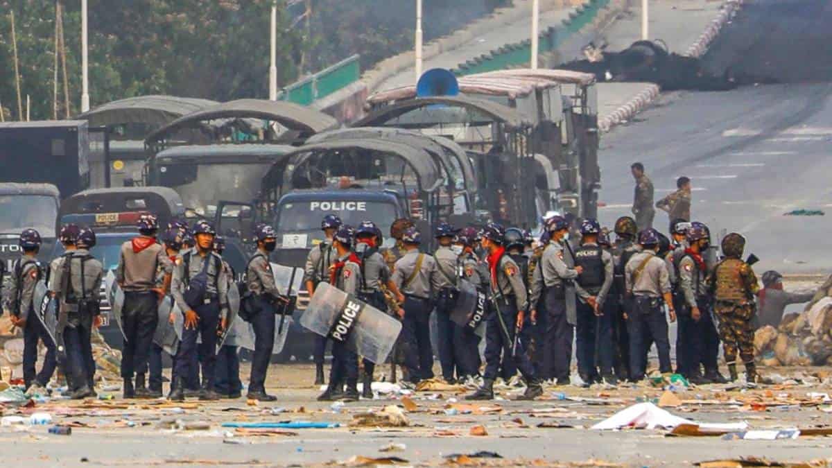 Junta militar birmana pone ley marcial en dos barriadas de la ciudad de Rangún