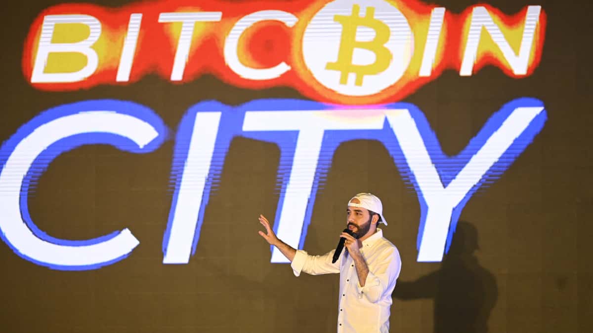 Anuncian construcción de ‘Bitcoin City’ para convertir a El Salvador en centro financiero mundial