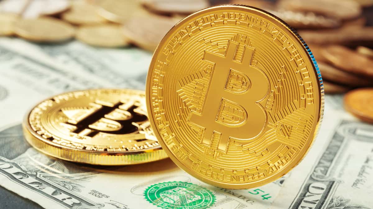 Bitcoin baja de precio a menos de $25.000 dólares