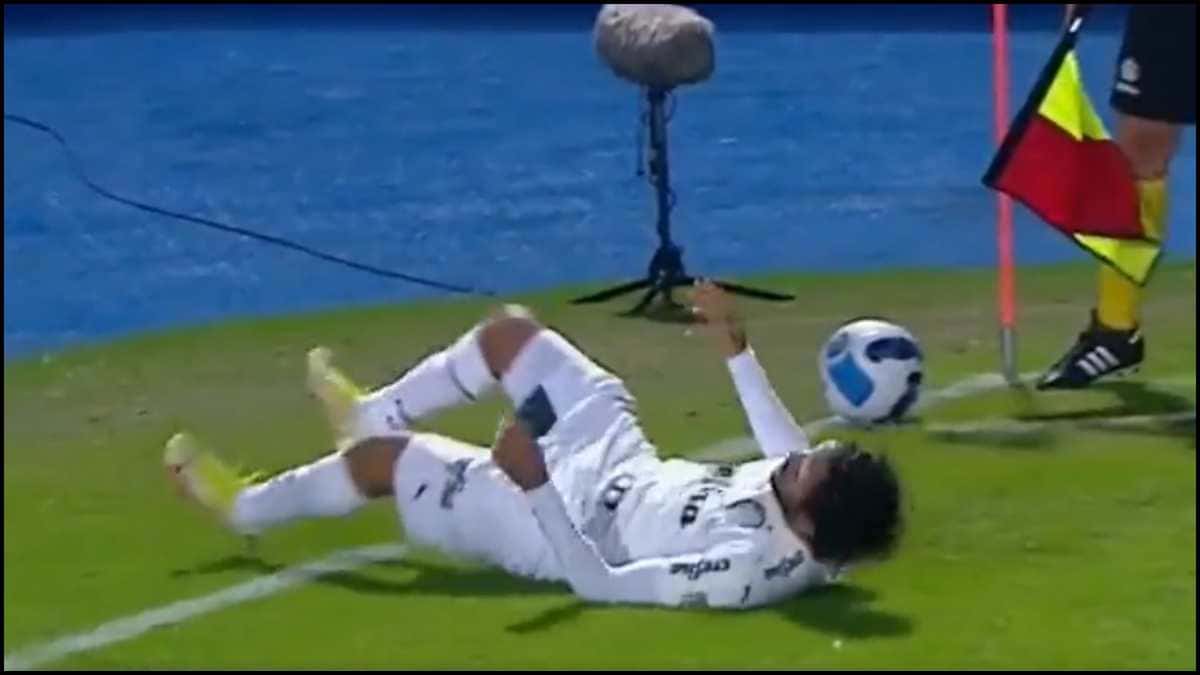 Blooper del jugador de Palmeiras