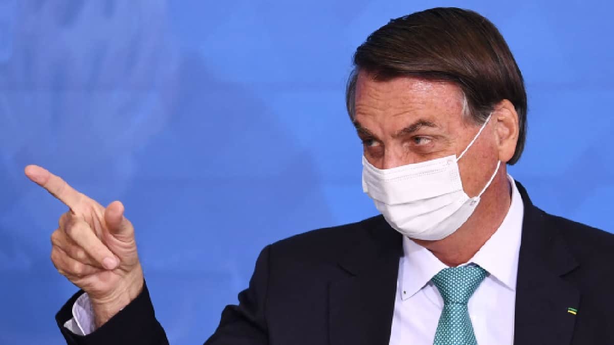 Bolsonaro fue abucheado en avión