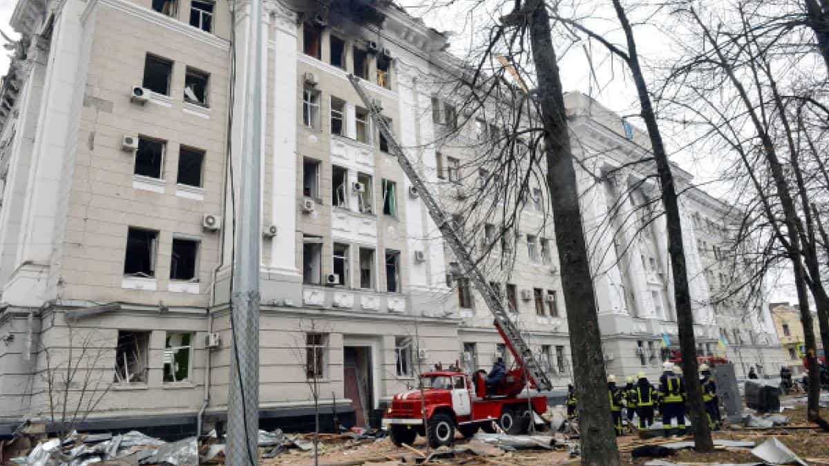Cuatro muertos tras nuevo bombardeo ruso a Járkov
