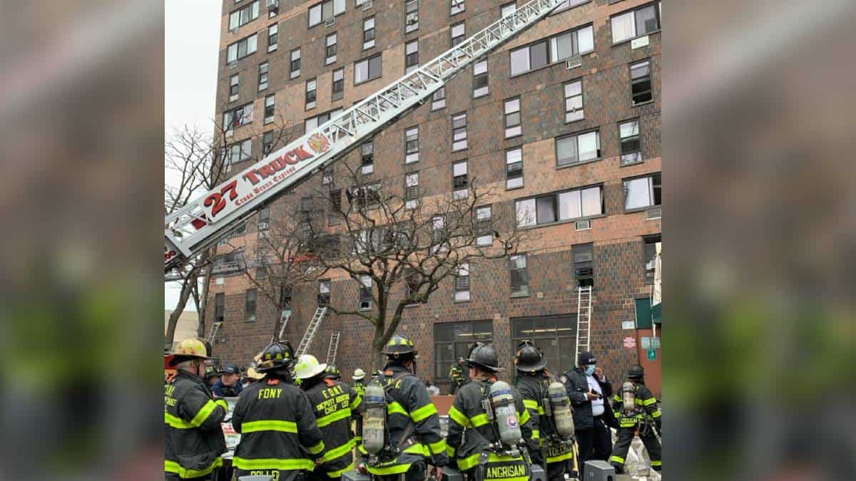 Incendio en edificio del Bronx deja 19 muertos.