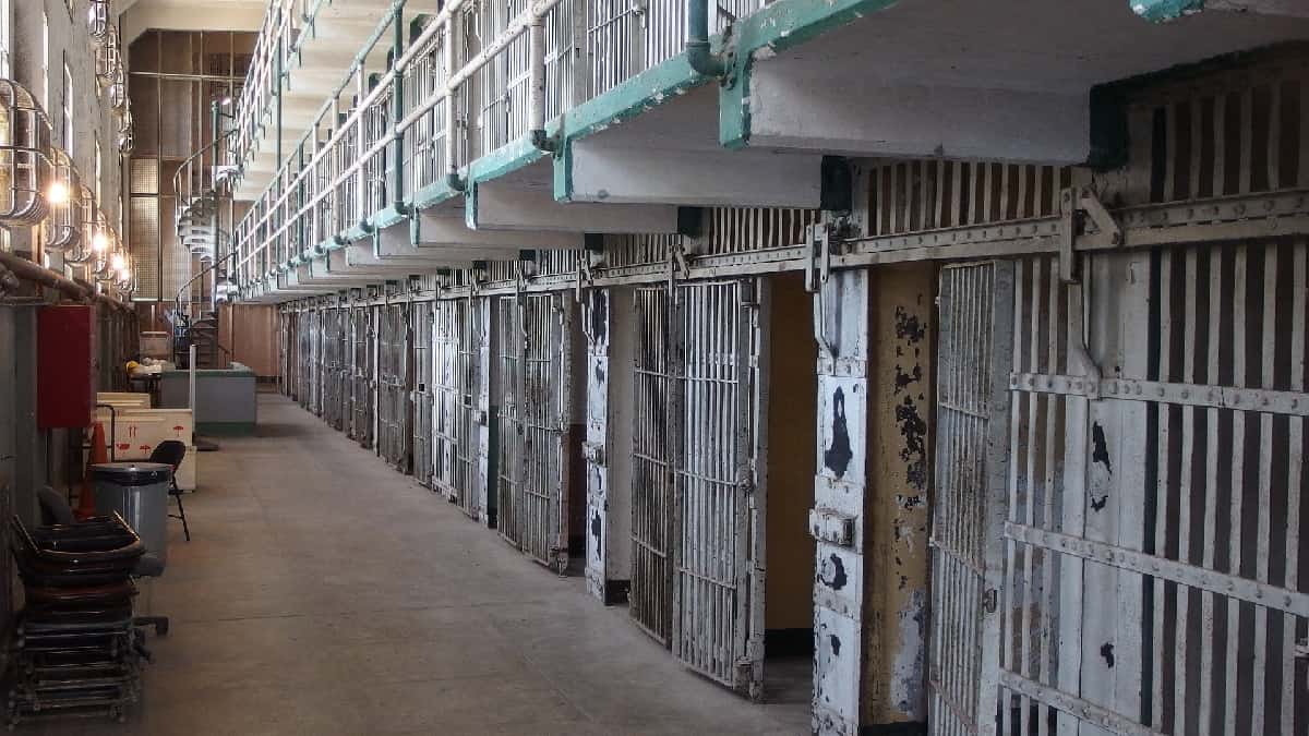 Ecuador crea comisión para erradicar la violencia en las cárceles