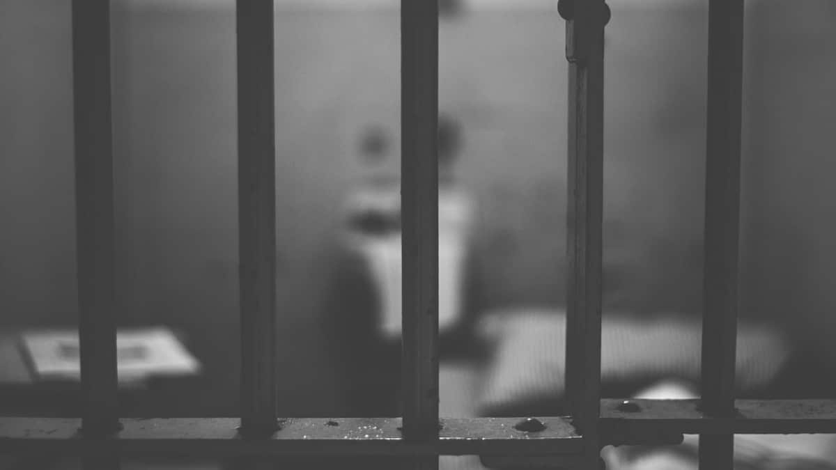 Cárcel para hombre asesinó a su hija menor de dos años