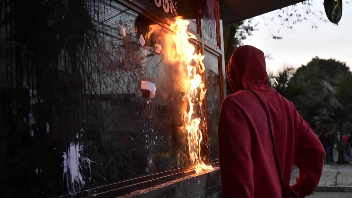 CAI incinerado en Bogotá