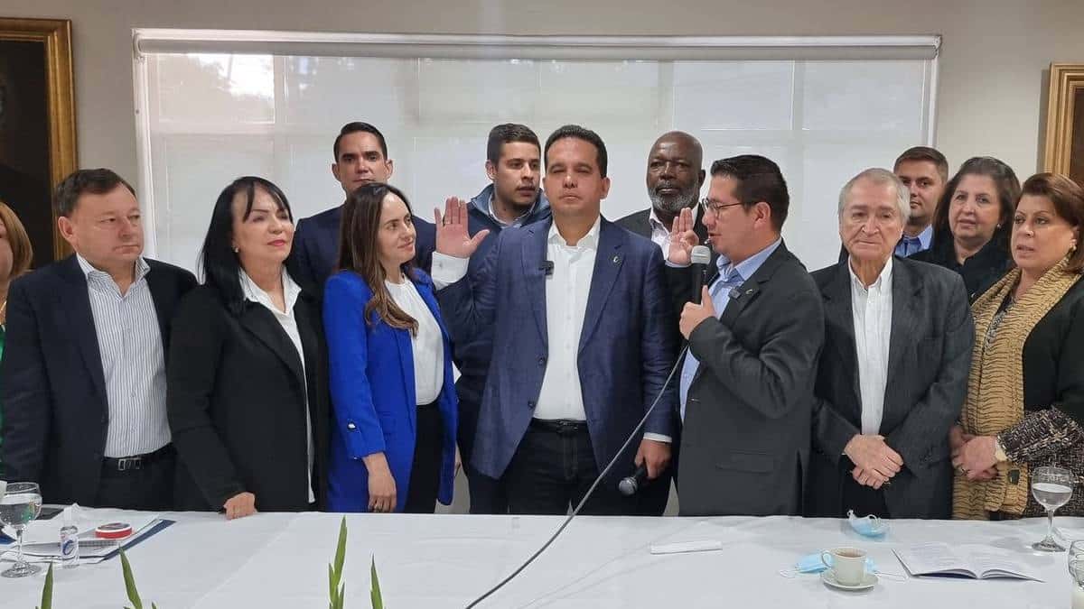 Carlos Trujillo será presidente del Partido Conservador