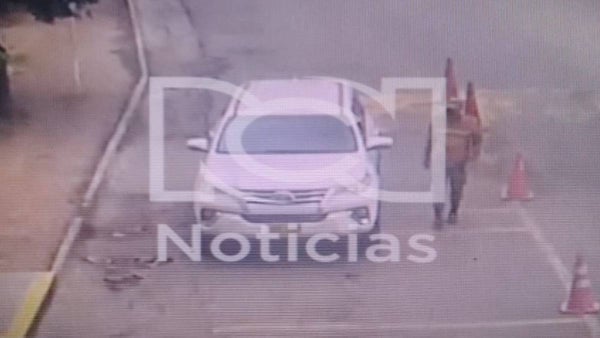Carro bomba en Cúcuta: primeras imágenes de las cámaras de seguridad Carro bomba en Cúcuta: primeras imágenes de las cámaras de seguridad