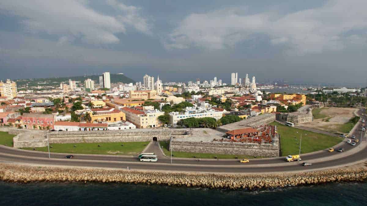 Taxista en Cartagena devolvió una billetera con cerca de dos millones de pesos