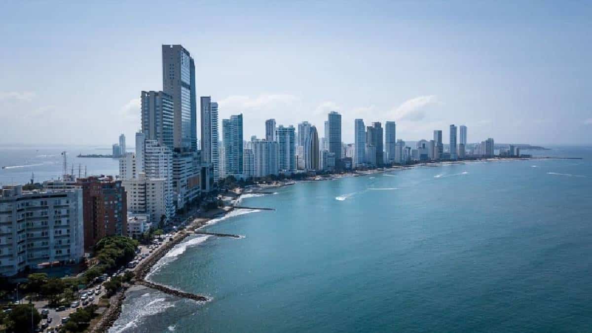 Mototaxistas de Cartagena son sancionados por llevar parrilleros