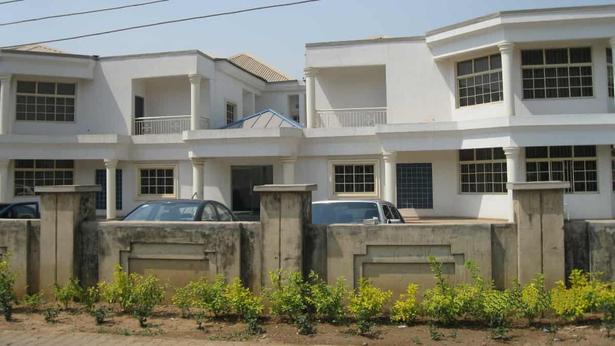 Torturas o encierro: difícil elección para jóvenes adictos en el norte de Nigeria