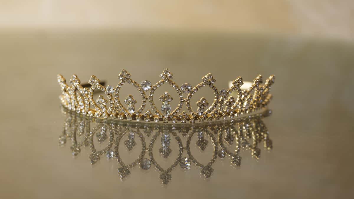 Certamen de belleza entregaba como premio un esposo