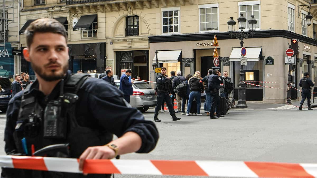 Robo a tienda Chanel en París, Francia