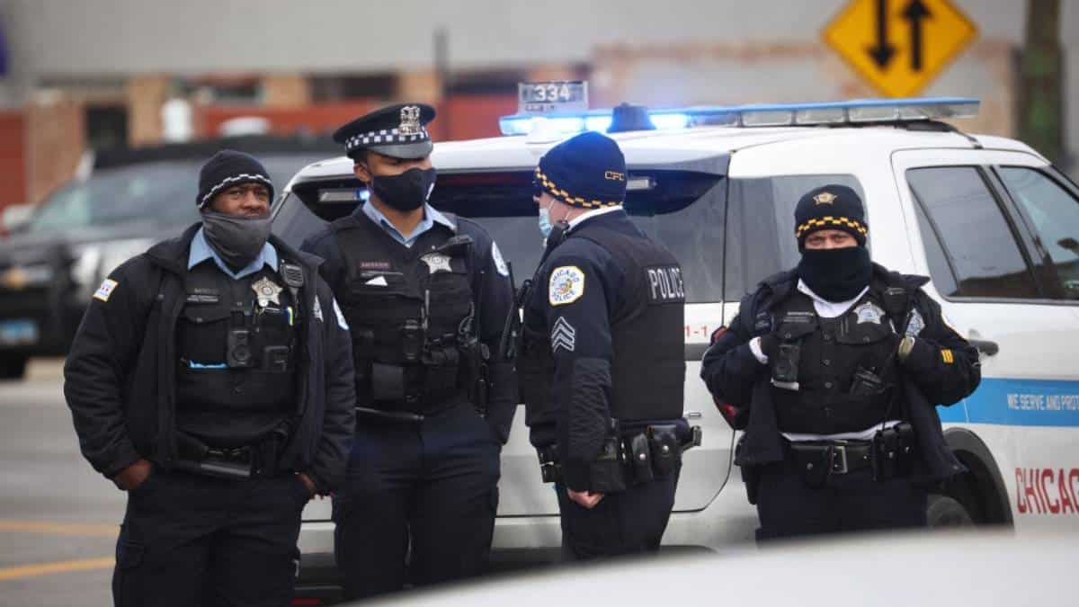 Tiroteo en Chicago deja al menos dos muertos y 13 heridos