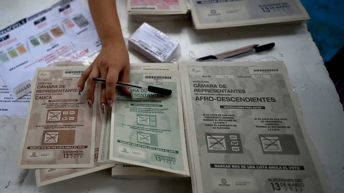 v inicia conteo de votos para el Congreso