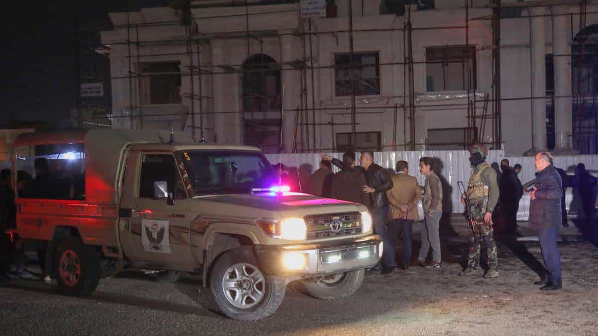 Un muerto y varios heridos deja disparo de tres cohetes en Irak