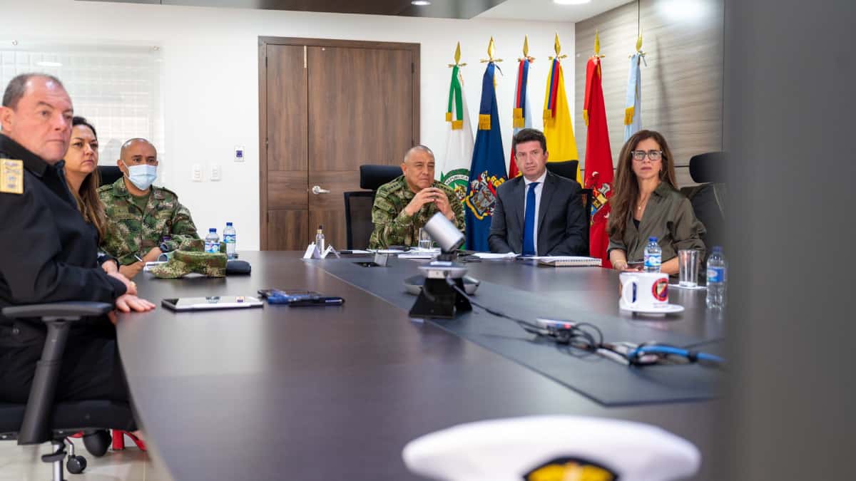 Colombia entrenará soldados ucranianos en desminado