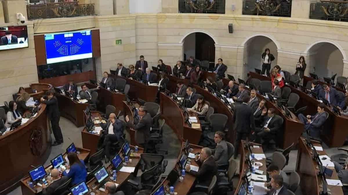 Congreso de la República: Aprueban creación de 16 curules para las víctimas