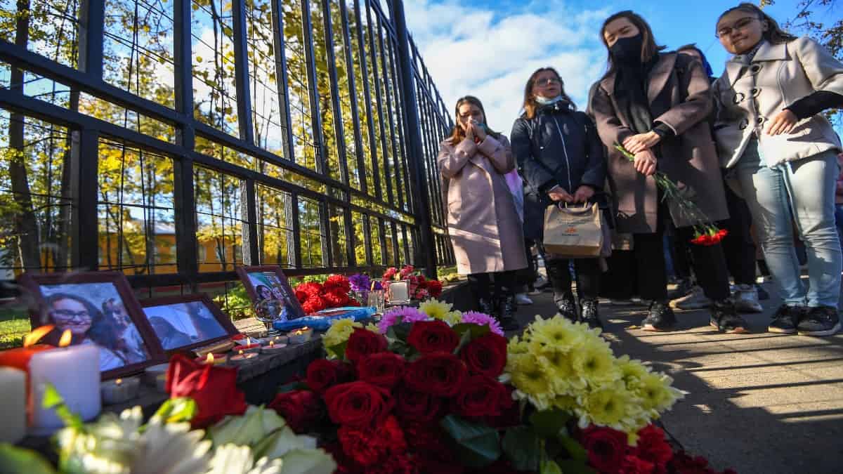 Foto: AFP Conmoción en Rusia a un día de la masacre en universidad.