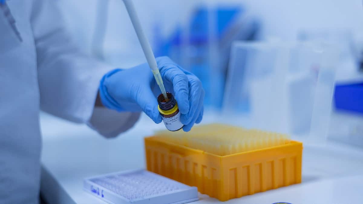 Segunda vacuna hecha en India es autorizada por la OMS