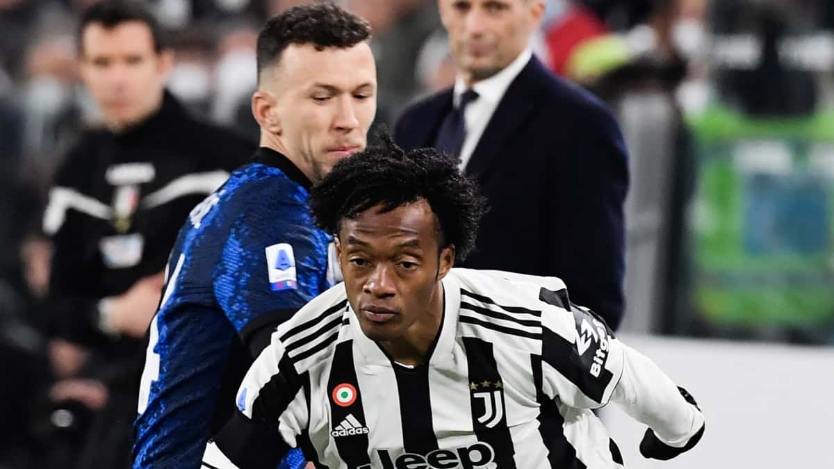 Juan Cuadrado y Juventus, contra Inter en Copa Italia