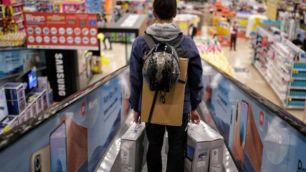 El presidente Gustavo Petro explicó su decisión de eliminar el Día sin IVA El presidente Gustavo Petro explicó su decisión de eliminar el Día sin IVA