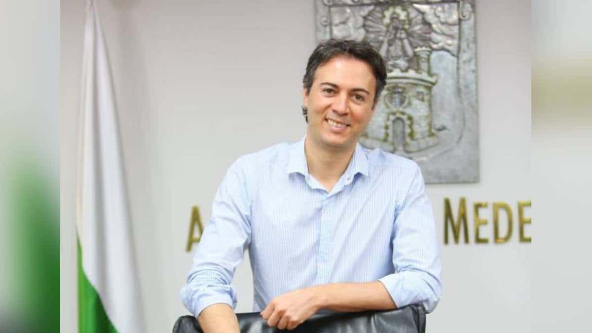 Foto de archivo Daniel Quintero sobre uso de tacones