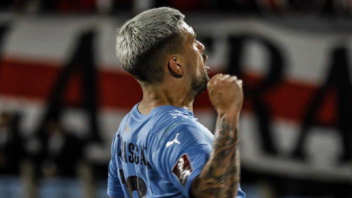 Gol de Uruguay a Perú que aprieta las eliminatorias