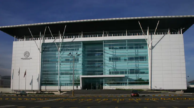 Denuncian que Aerocivil invirtió mil millones de pesos para remodelar oficinas en excelente estado