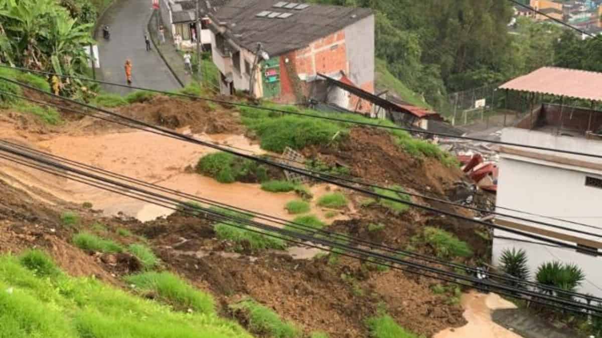 Díez personas desaparecidas tras deslizamiento en Manizales