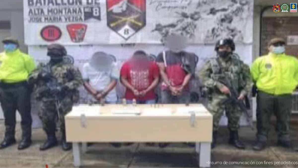 Las capturas de estas personas se cumplieron en diligencias de registro y allanamiento realizadas en cinco inmuebles ubicados en el municipio de Corinto.