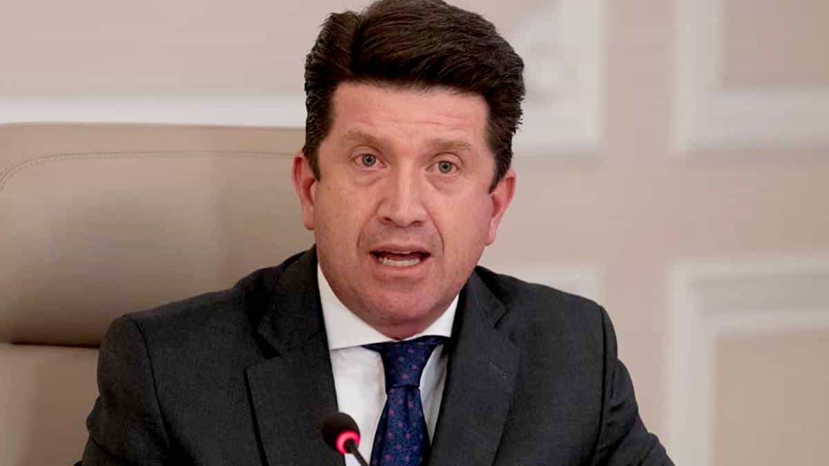 ¿Por qué buscan tumbar al ministro Diego Molano de su cargo?