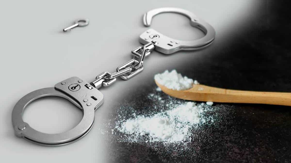 Arrestan a dos hermanas señaladas de transportar droga en bus intermunicipal