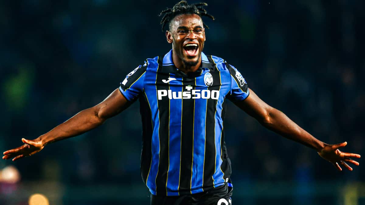 Gol de Duván Zapata contra Manchester United