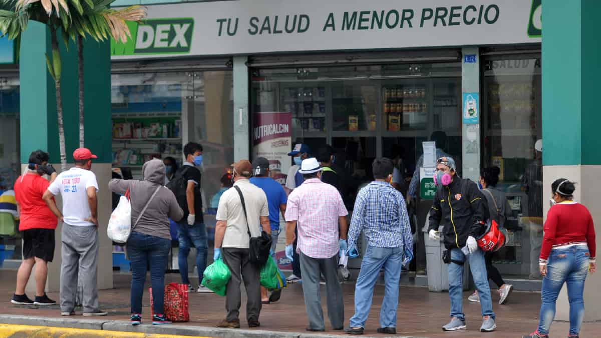 Ecuador descarta confinamiento, pero exigirá carné de vacunación