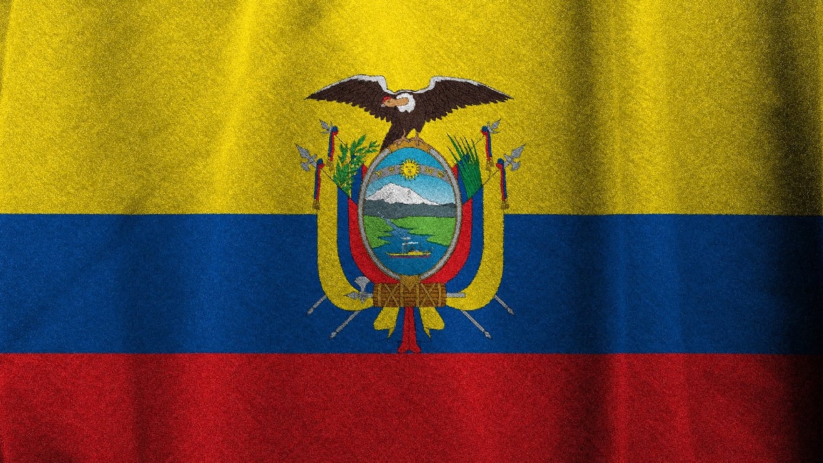 Ecuador firma contratos de inversión por 470 millones de dólares con mineras