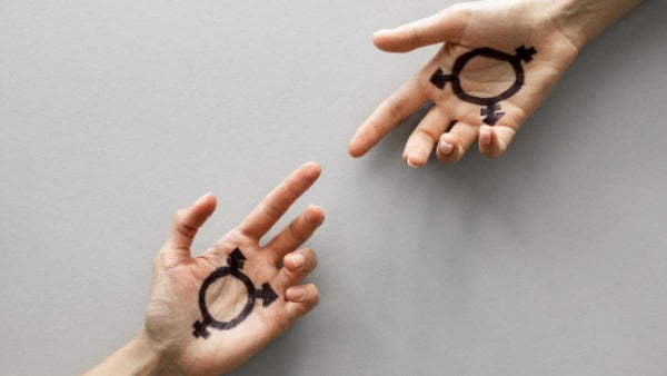 Gobierno permitirá que personas trans y no binarias cambien gratis el sexo registrado en su cédula Gobierno permitirá que personas trans y no binarias cambien gratis el sexo registrado en su cédula