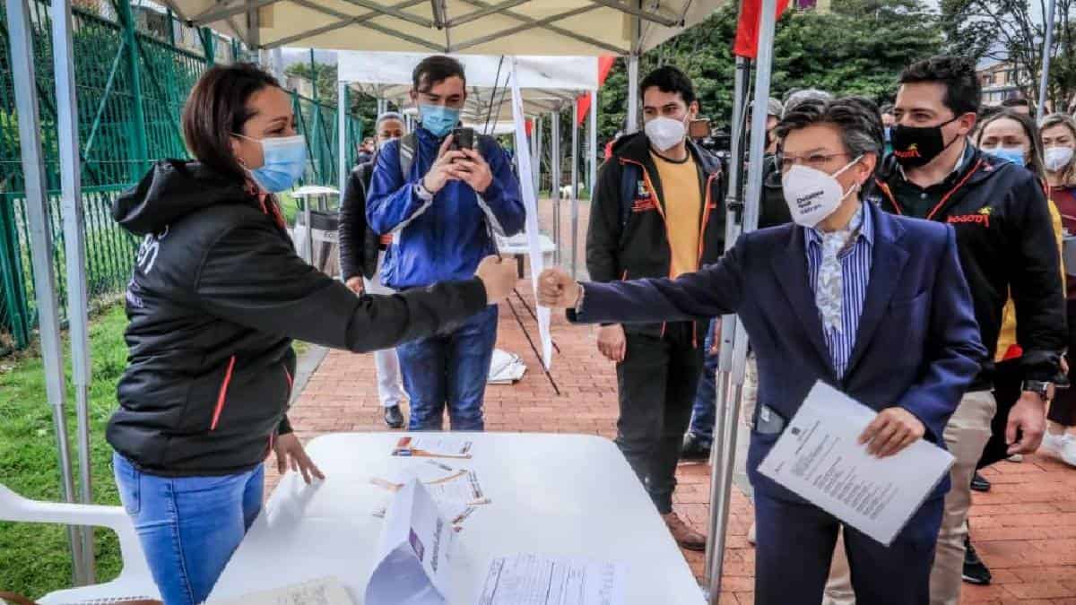 Claudia López, alcaldesa de Bogotá, durante el lanzamiento del programa